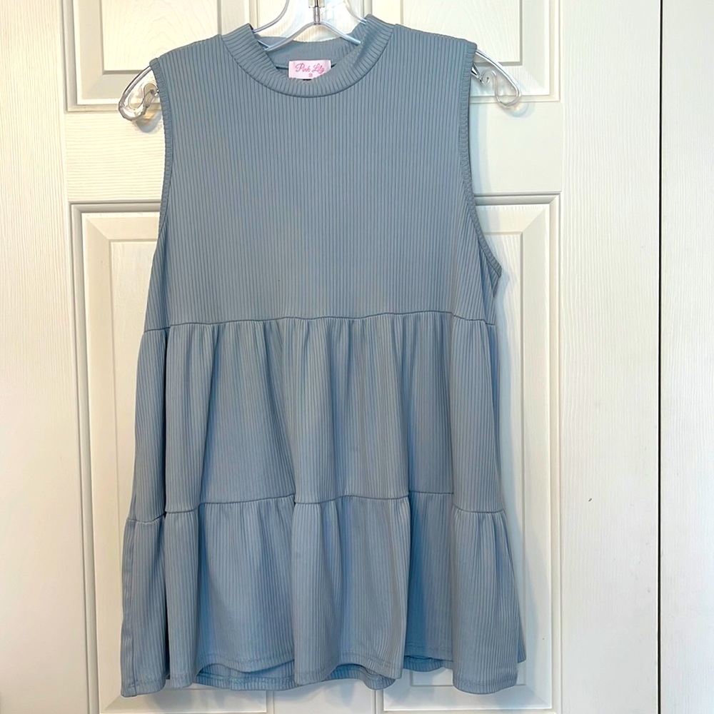 Pink Lily mock neck sleeveless top